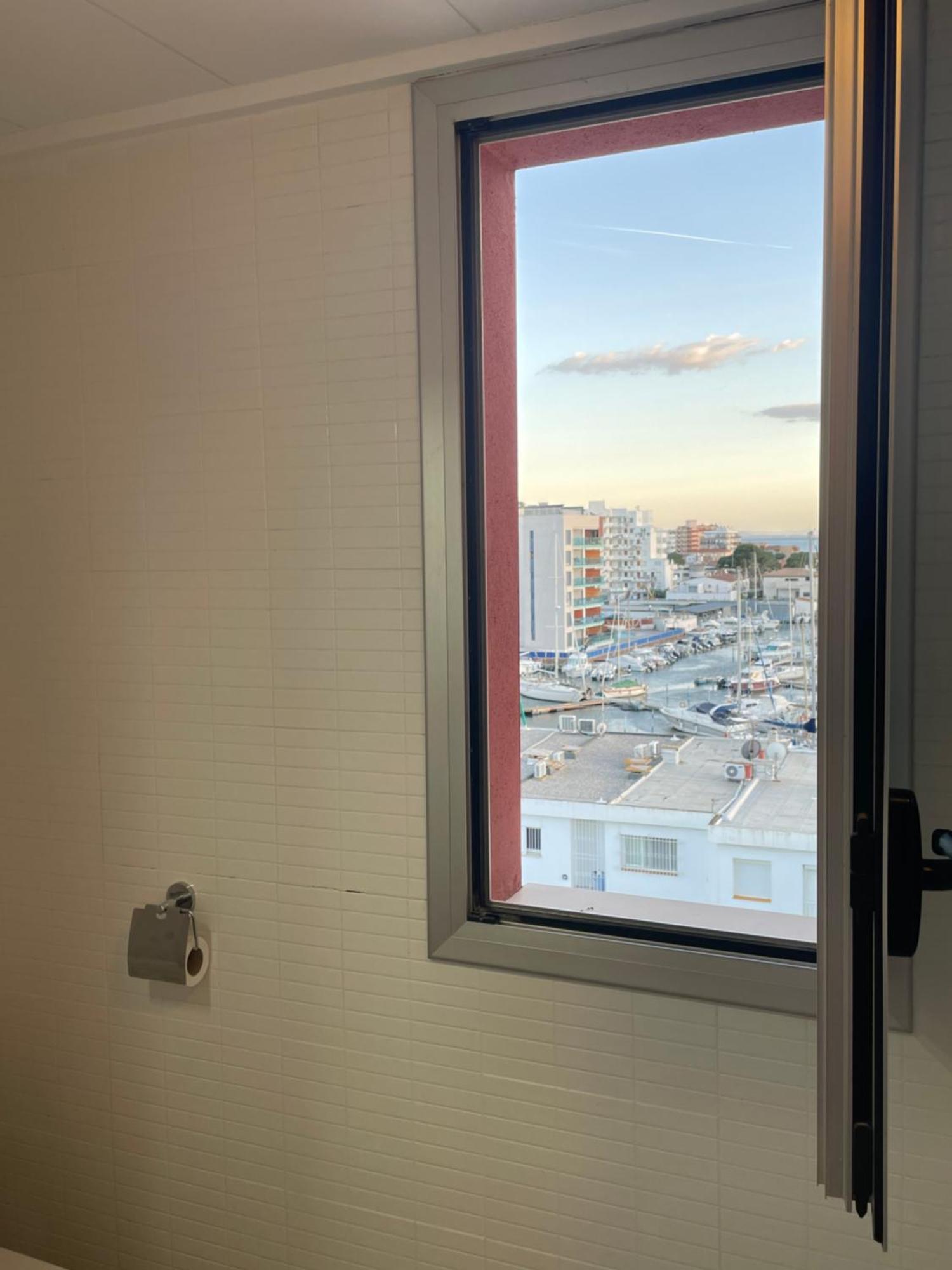 Magnifico Apartamento Cerca De La Playa Con Piscina - Roses Ngoại thất bức ảnh